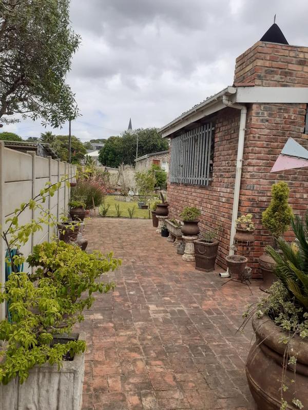 3 Bedroom Property for Sale in Albertinia Western Cape